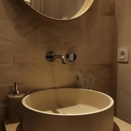 Sept, Un Ecrin En Centre-ville * Creil