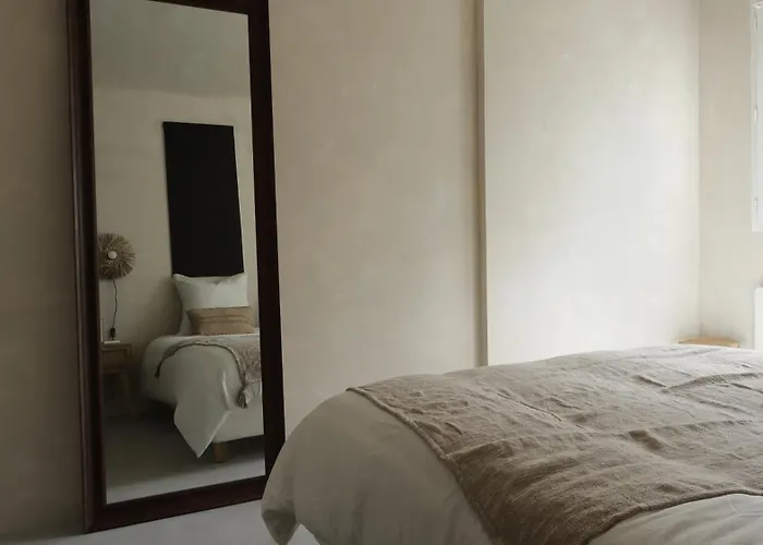 Sept, Un Ecrin En Centre-ville Apartment