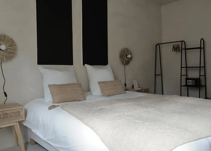 Sept, Un Ecrin En Centre-ville * Creil